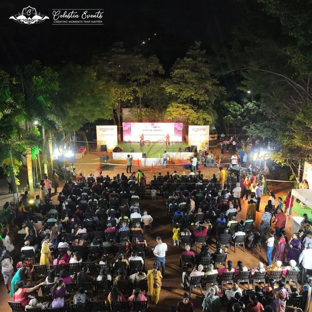 Stages & live entertainment, Sound · light · emcee